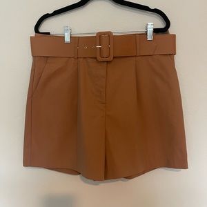 NEW YORK & CO Shorts